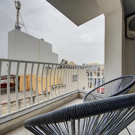 Spacious, Fully Equipped 4br In Pieta With Wifi By 360 Estates דירה *