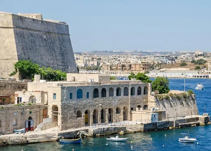 Spacious, Fully Equipped 4br In Pieta With Wifi By 360 Estates 아파트 Tal Guardamangia