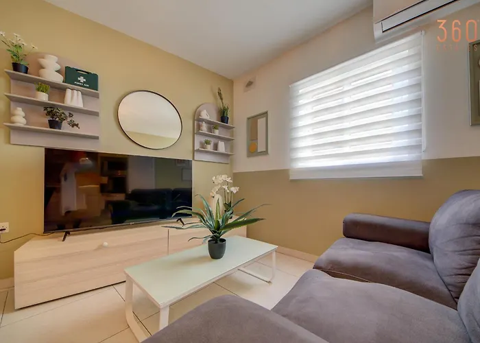 Spacious, Fully Equipped 4br In Pieta With Wifi By 360 Estates 아파트